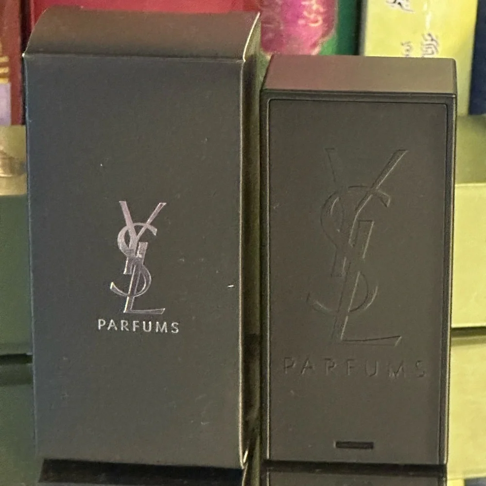 Yves Saint Laurent case - Picture 5 of 10